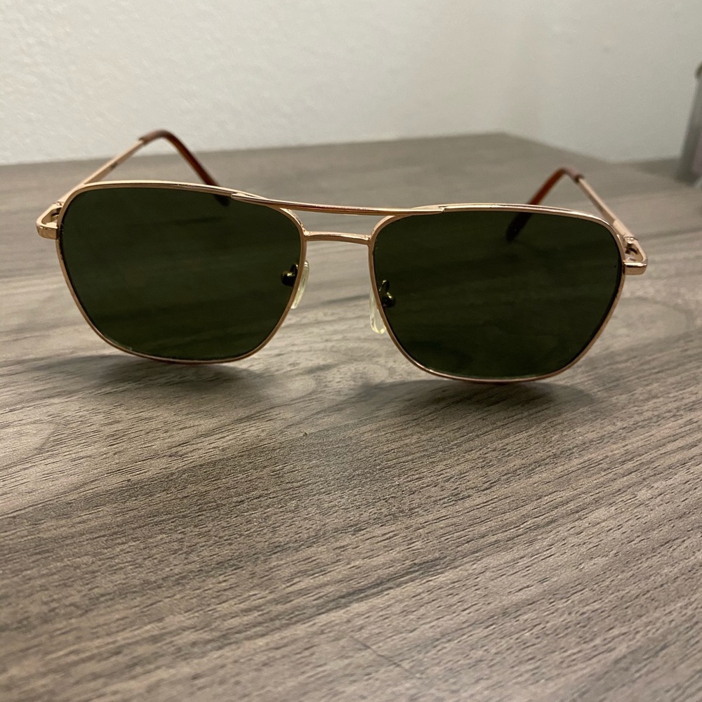 Fashion Nova sunglasses